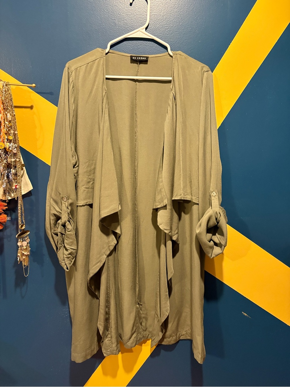 En Creme Olive Green Drape Front Lightweight Trench Jacket EUC